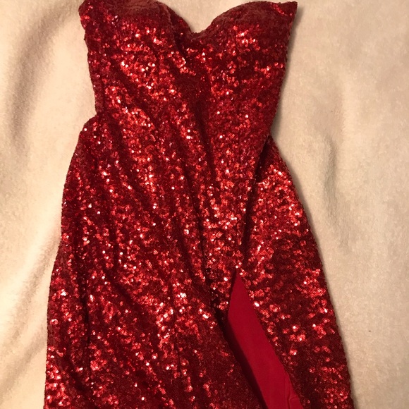 Sexy red long slit evening gown! Size small to medium!Great condition! - Picture 5 of 7
